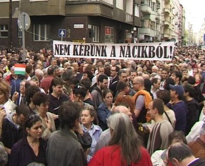 A Fideszes zsidó, a nemzeti érzés nélküli anya és a mediáció (mozi)